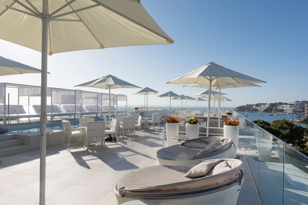 Reverence Mare Hotel - Adults Only — Restaurant & bars in Palma Nova, Balearic Islands