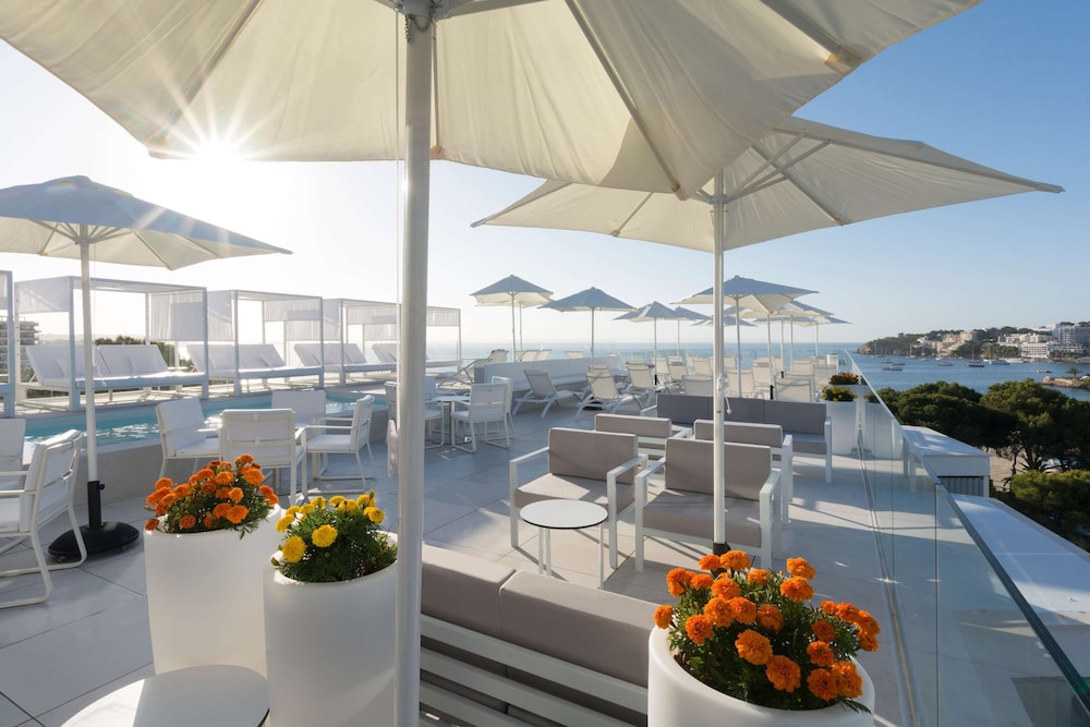 Reverence Mare Hotel - Adults Only — Restaurant & bars in Palma Nova, Balearic Islands