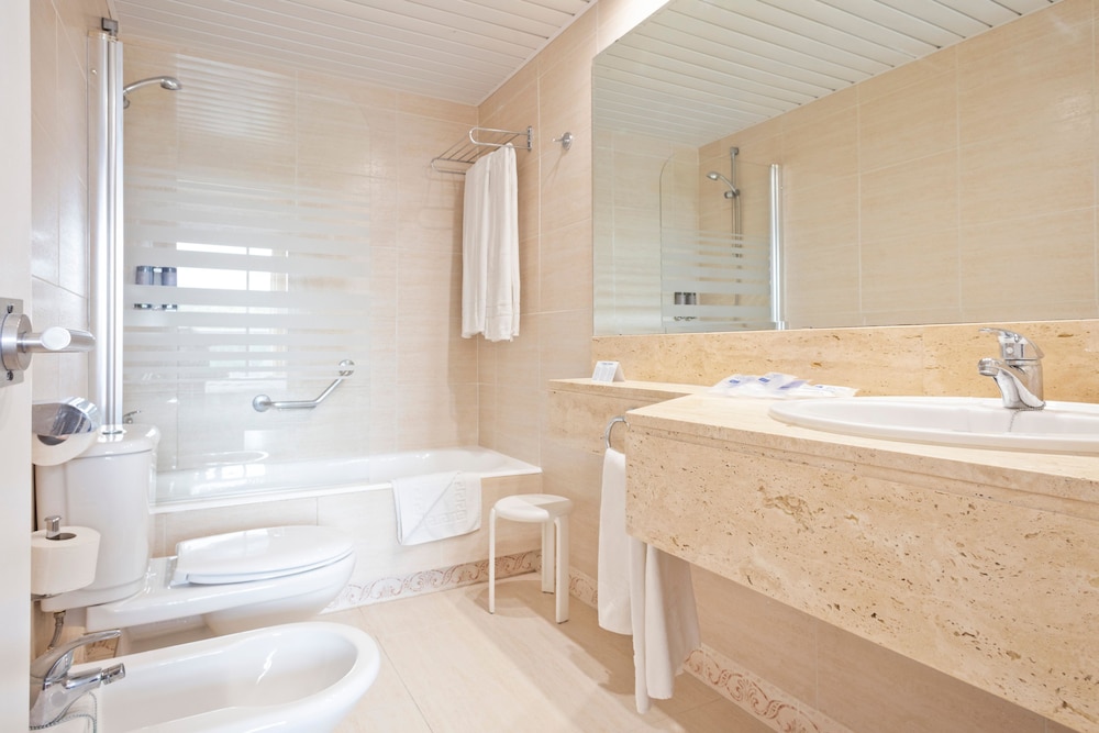 Hotel Best Delta — Hotel rooms in Maioris Decima, Balearic Islands