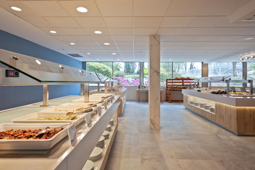 Hotel Best Delta — Restaurant & bars in Maioris Decima, Balearic Islands