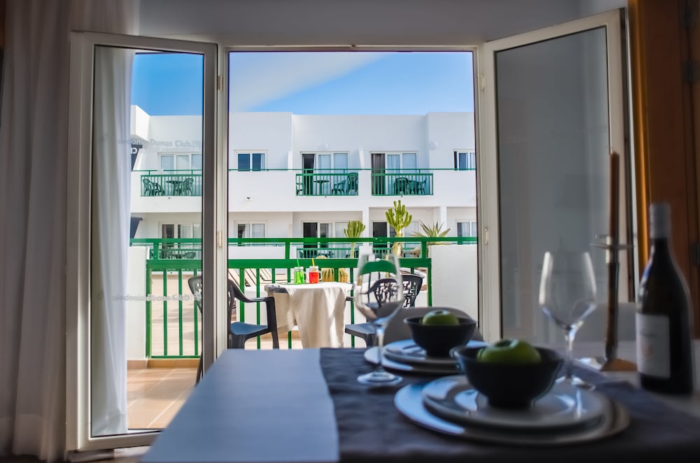 Apartamentos Dunas Club — Hotel rooms in Corralejo, Canary Islands