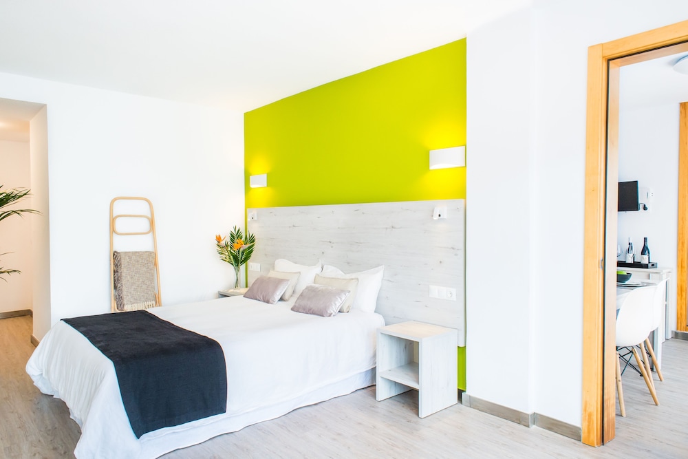 Apartamentos Dunas Club — Hotel rooms in Corralejo, Canary Islands