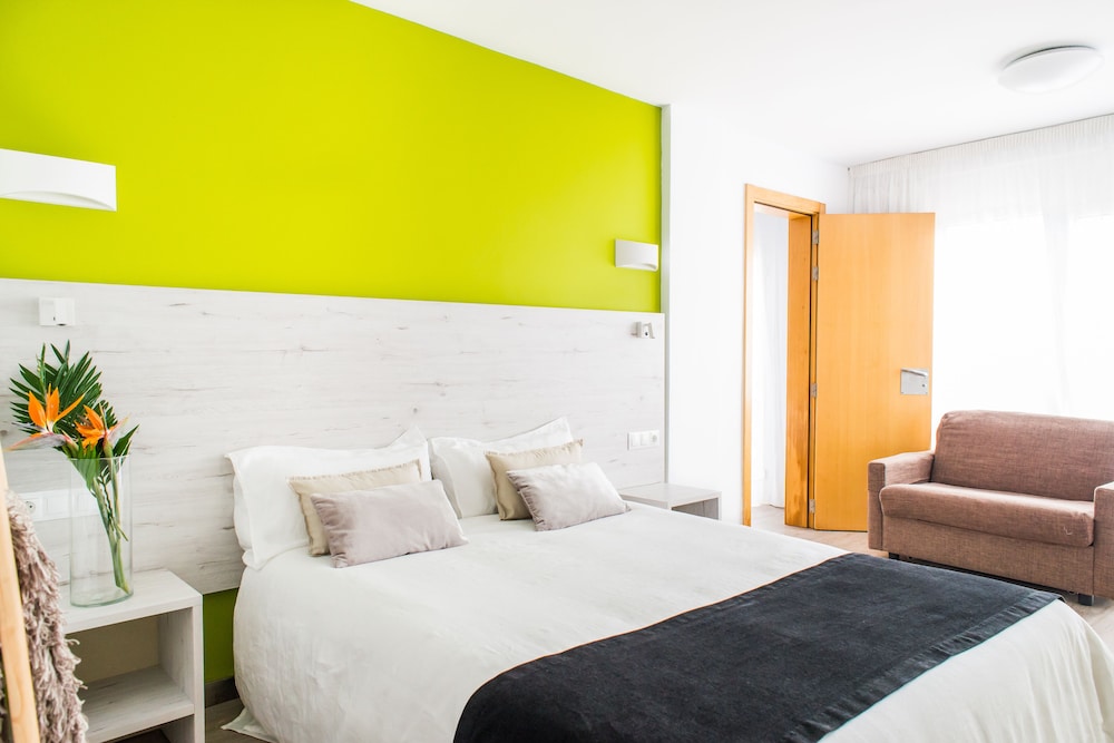Apartamentos Dunas Club — Hotel rooms in Corralejo, Canary Islands