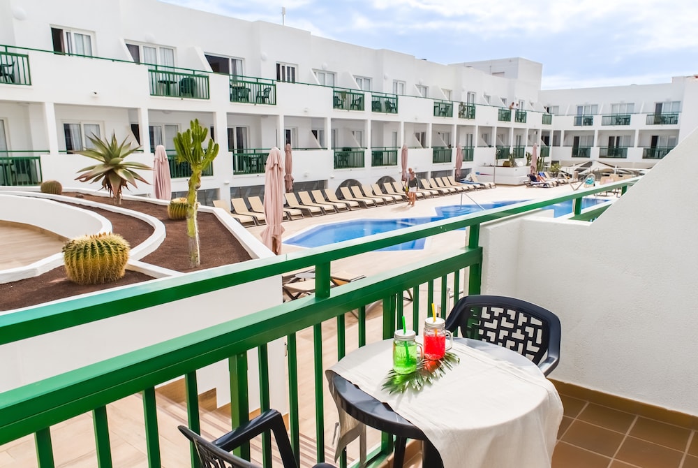 Apartamentos Dunas Club — Swimming pool in Corralejo, Canary Islands