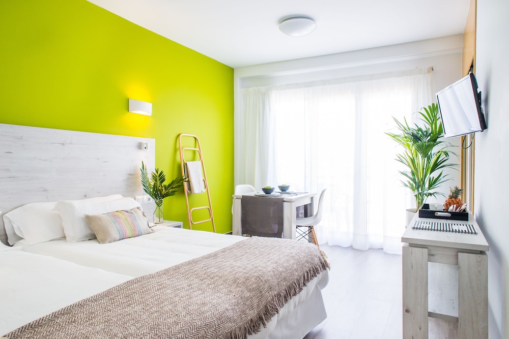 Apartamentos Dunas Club — Hotel rooms in Corralejo, Canary Islands