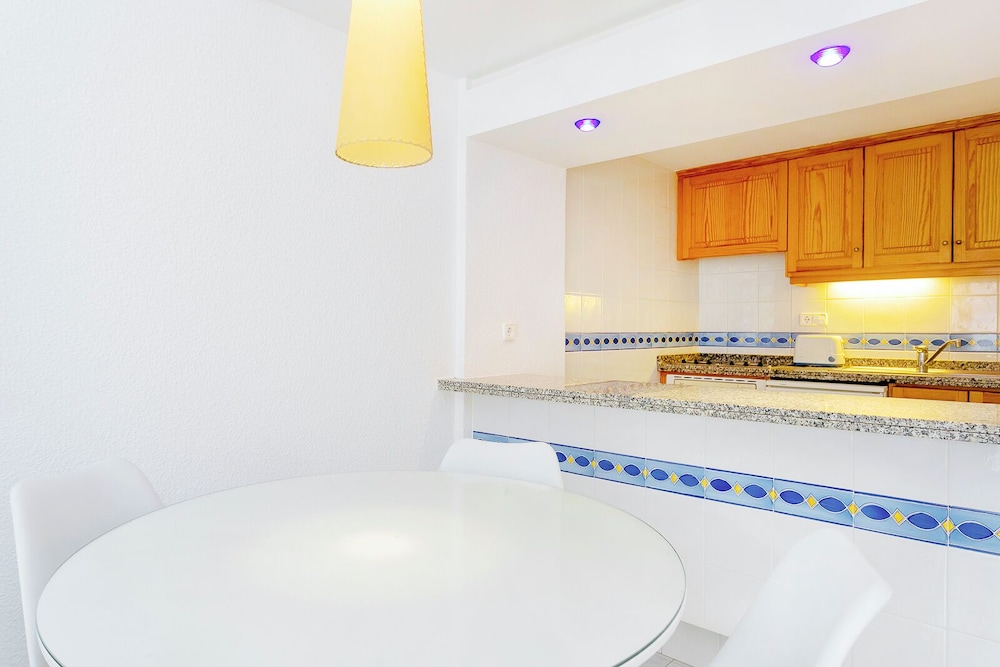 Duquesa Playa Aparthotel — Hotel rooms in Santa Eulalia, Balearic Islands