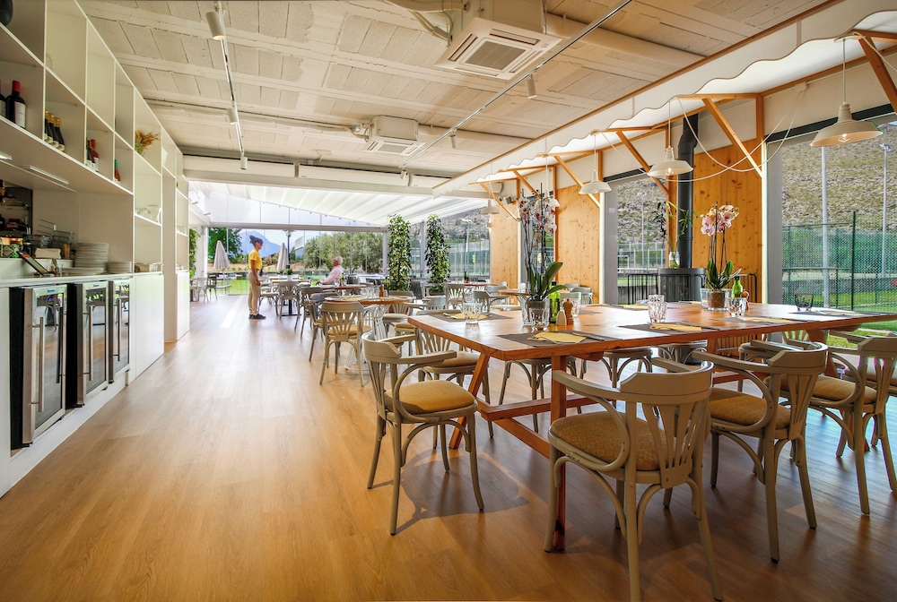 Aparthotel Duva & Spa — Restaurant & bars in Puerto Pollensa, Balearic Islands