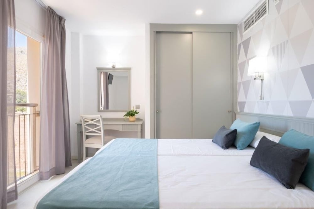 Aparthotel Duva & Spa — Hotel rooms in Puerto Pollensa, Balearic Islands
