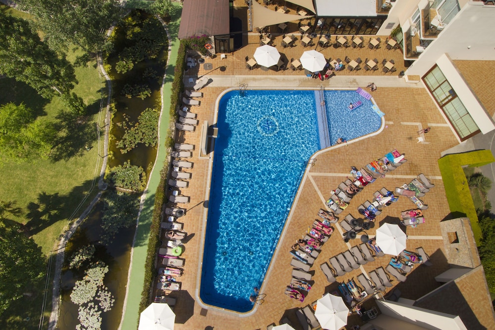 Aparthotel Duva & Spa — Swimming pool in Puerto Pollensa, Balearic Islands
