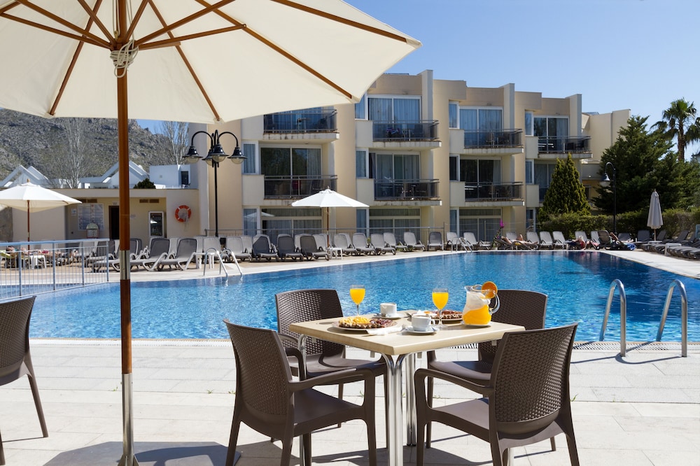 Aparthotel Duva & Spa — Swimming pool in Puerto Pollensa, Balearic Islands