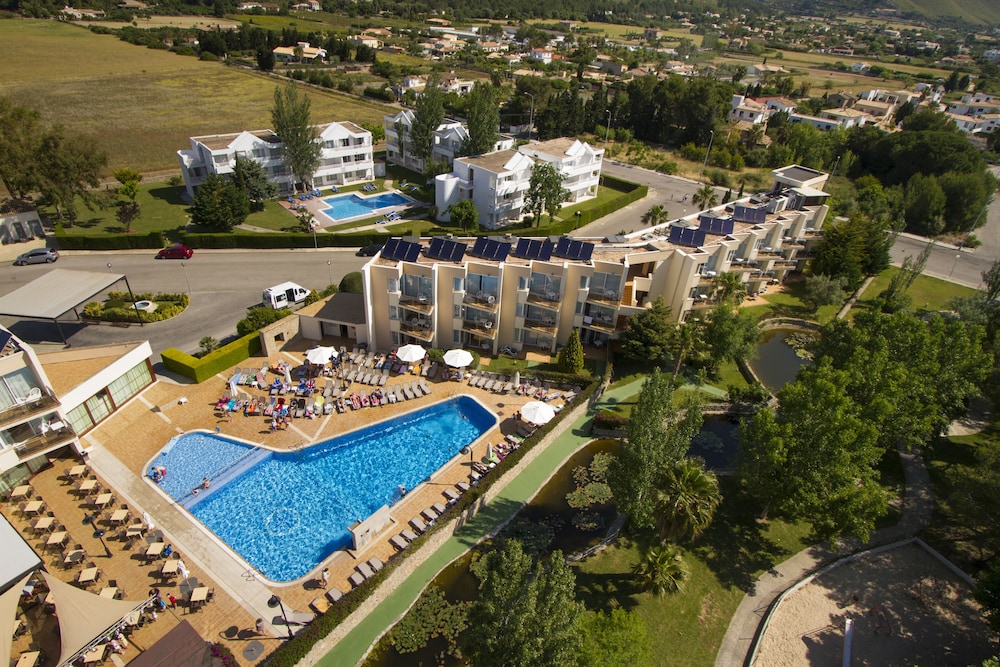 Aparthotel Duva & Spa — Swimming pool in Puerto Pollensa, Balearic Islands