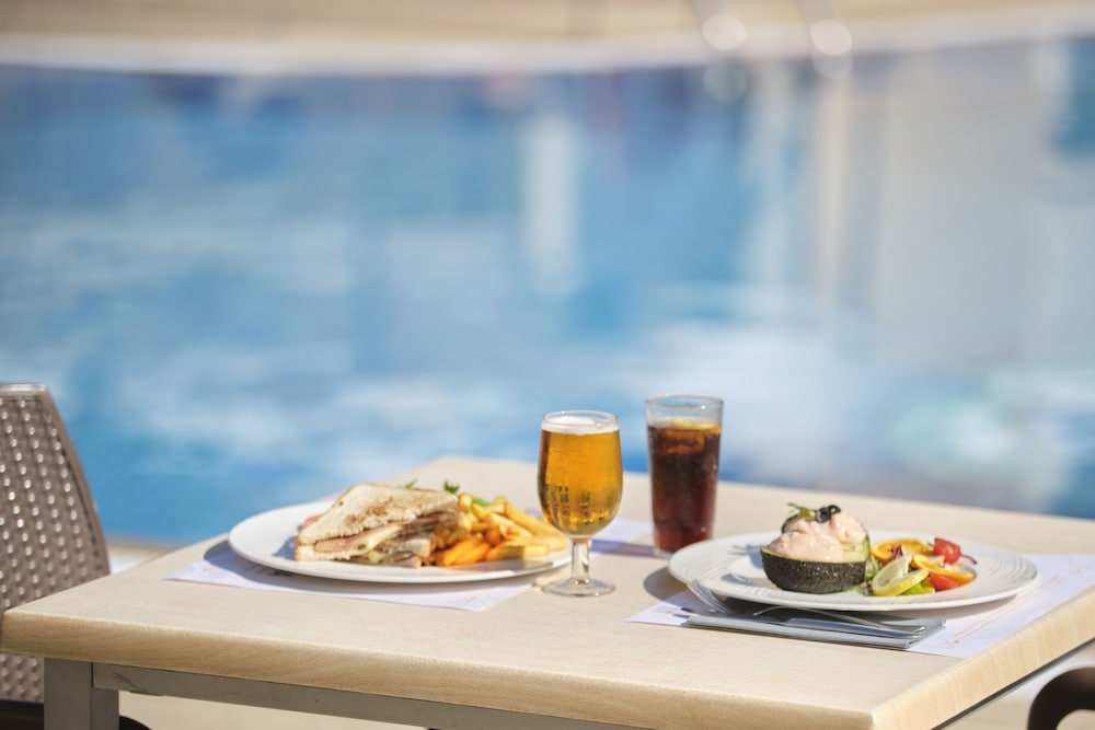 Aparthotel Duva & Spa — Restaurant & bars in Puerto Pollensa, Balearic Islands