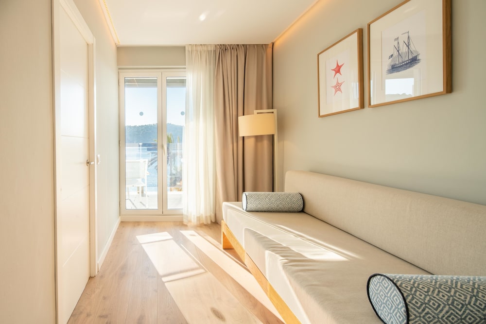 Hotel Eden Soller — Hotel rooms in Puerto de Soller, Balearic Islands
