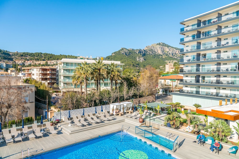 Hotel Eden Soller — Swimming pool in Puerto de Soller, Balearic Islands