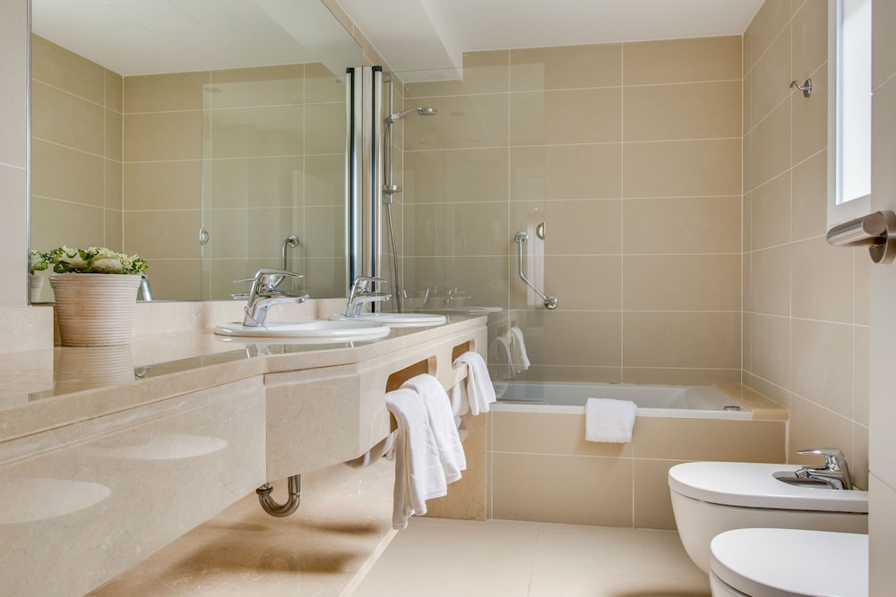 Hotel Eden Soller — Hotel rooms in Puerto de Soller, Balearic Islands