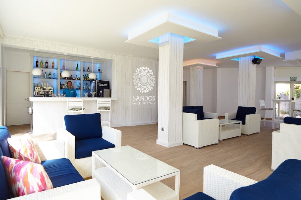 Sandos El Greco Hotel - Adults Only — Restaurant & bars in Portinatx, Balearic Islands