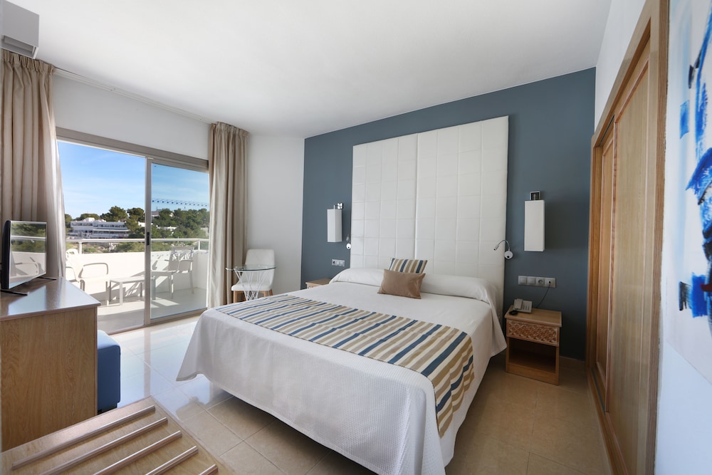 Sandos El Greco Hotel - Adults Only — Hotel rooms in Portinatx, Balearic Islands