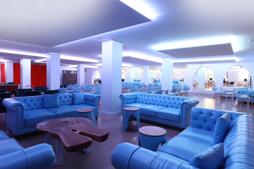 Sandos El Greco Hotel - Adults Only — Restaurant & bars in Portinatx, Balearic Islands