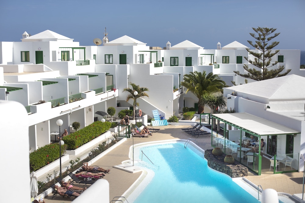 El Guarapo Apartamentos — Main photo in Costa Teguise, Canary Islands
