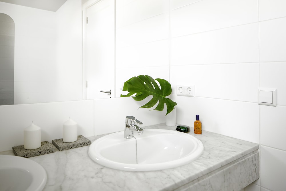 El Guarapo Apartamentos — Hotel rooms in Costa Teguise, Canary Islands