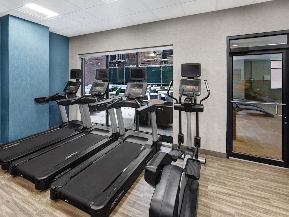 Hampton Inn & Suites Chicago Downtown — Sports & recreation in Chicago, Illinois