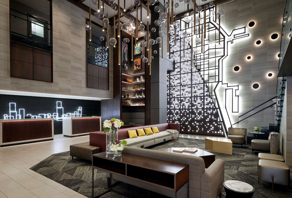 Hampton Inn & Suites Chicago Downtown — Hotel building in Chicago, Illinois