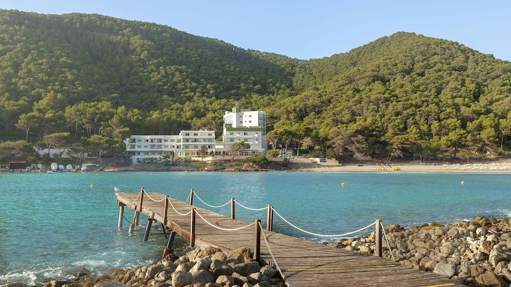 Hotel Apartamentos El Pinar image
