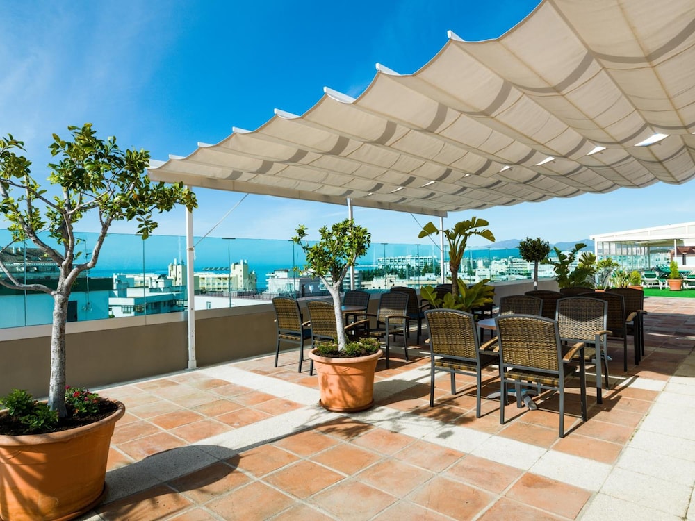 Hotel Monarque El Rodeo — Restaurant & bars in Marbella, Andalusia