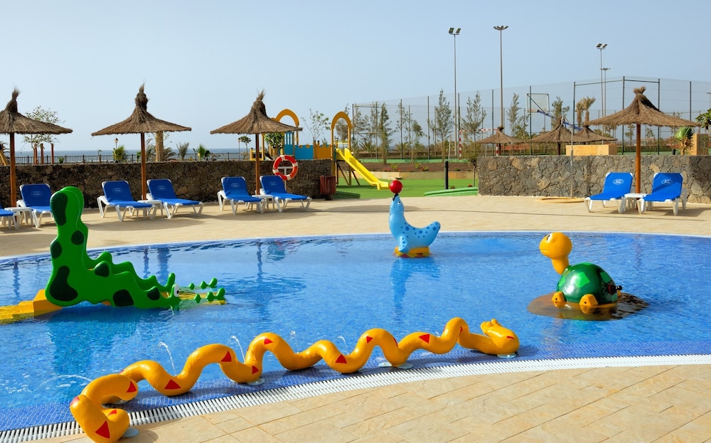 Elba Carlota Beach & Golf Resort — Attractions for children in Costa de Antigua, Canary Islands