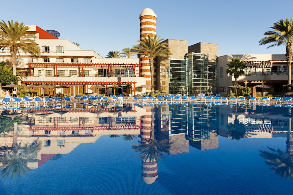 Elba Carlota Beach & Golf Resort — Swimming pool in Costa de Antigua, Canary Islands