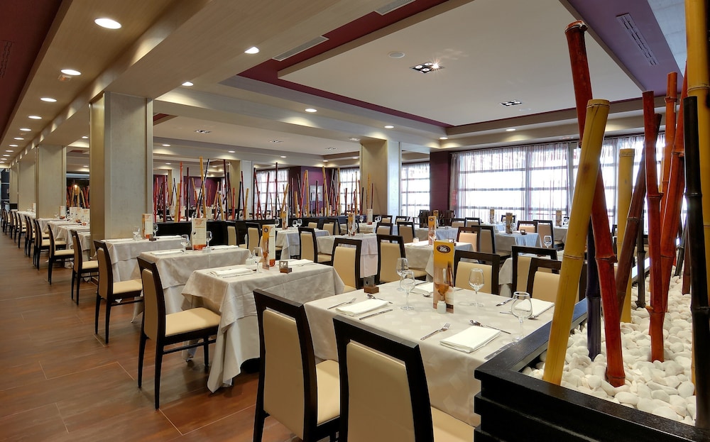 Elba Carlota Beach & Golf Resort — Restaurant & bars in Costa de Antigua, Canary Islands
