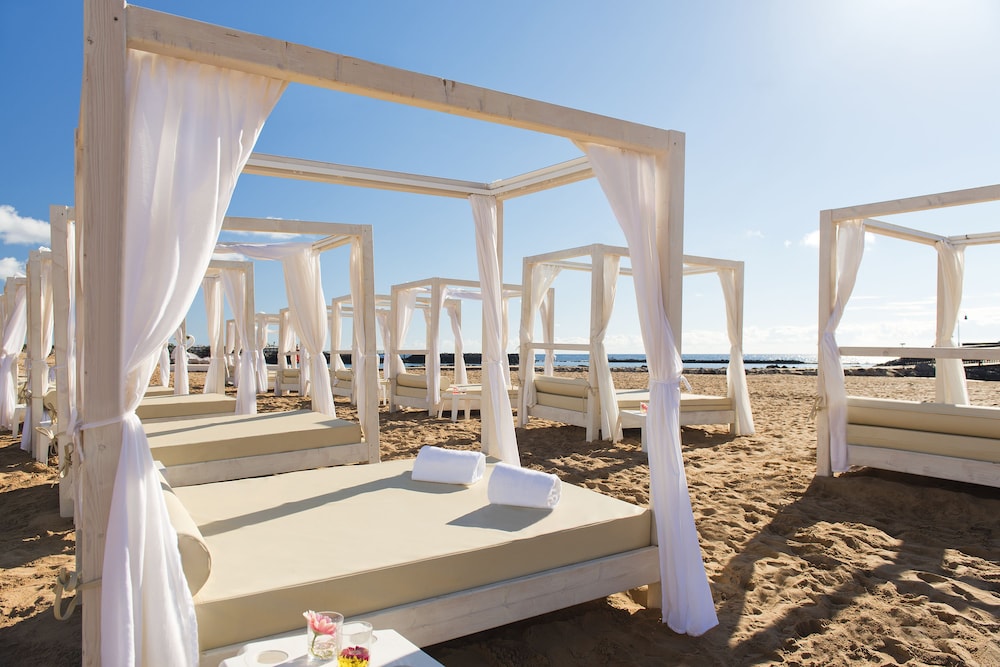 Elba Carlota Beach & Golf Resort — Beach in Costa de Antigua, Canary Islands