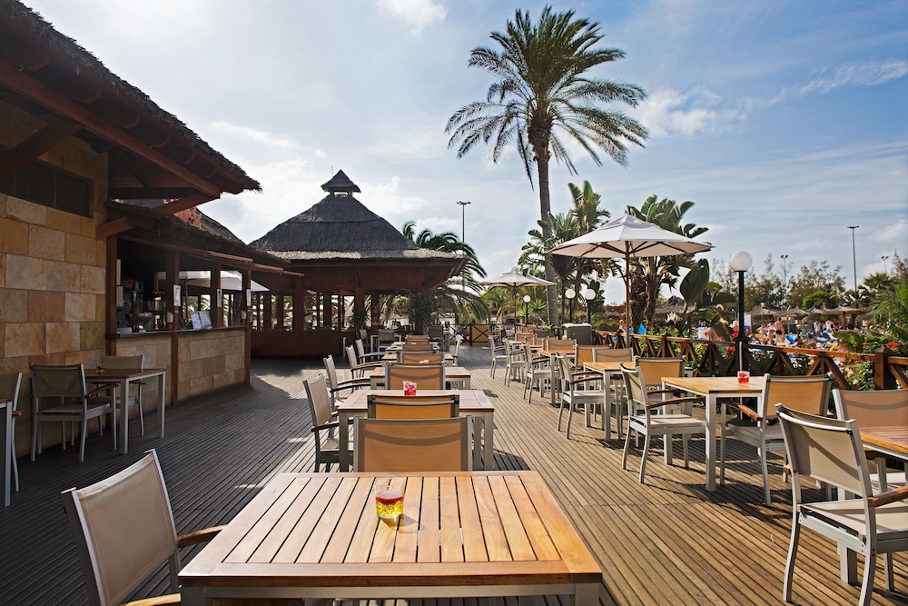 Elba Carlota Beach & Golf Resort — Restaurant & bars in Costa de Antigua, Canary Islands