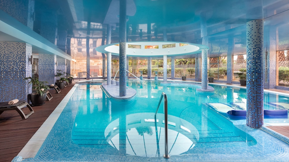 Elba Carlota Beach & Golf Resort — Swimming pool in Costa de Antigua, Canary Islands