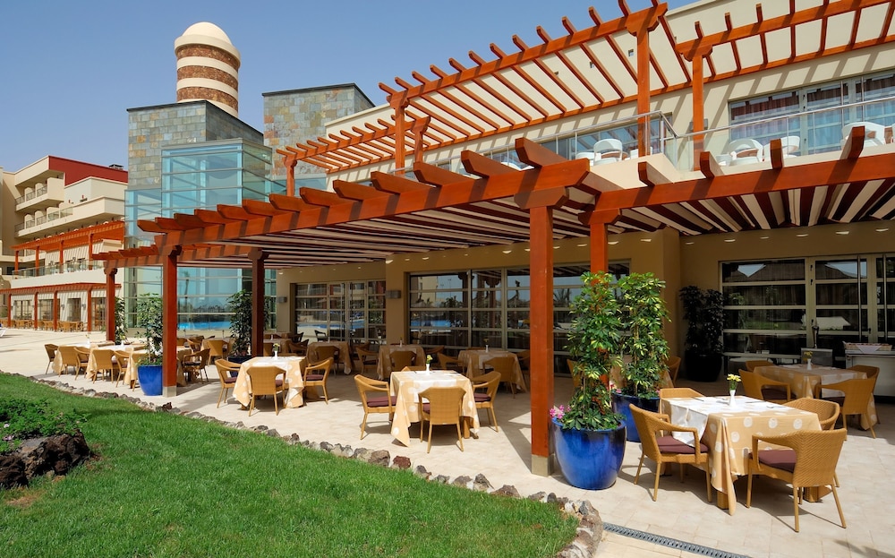 Elba Carlota Beach & Golf Resort — Restaurant & bars in Costa de Antigua, Canary Islands