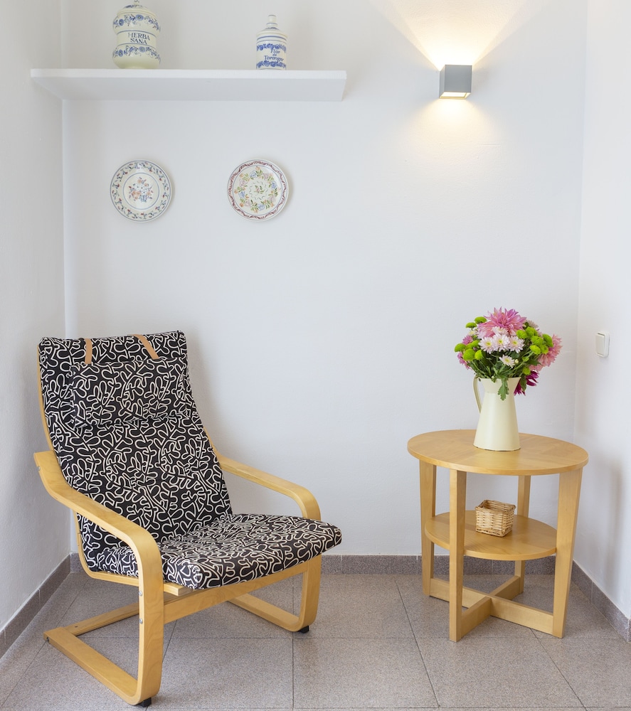 Es Baulo Petit Hotel — Hotel rooms in Can Picafort, Balearic Islands