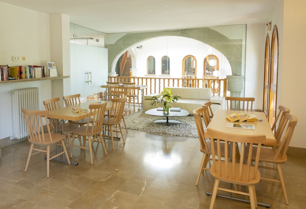 Es Baulo Petit Hotel — Restaurant & bars in Can Picafort, Balearic Islands