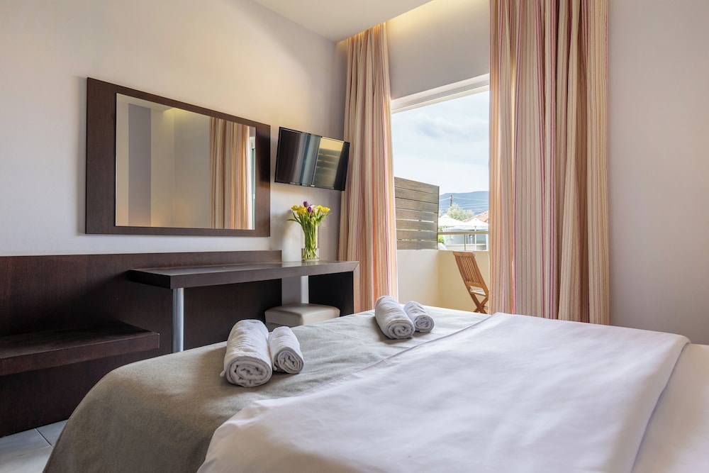 Agrilia Hotel - Adults Only — Hotel rooms in Laganas, Ionian Islands