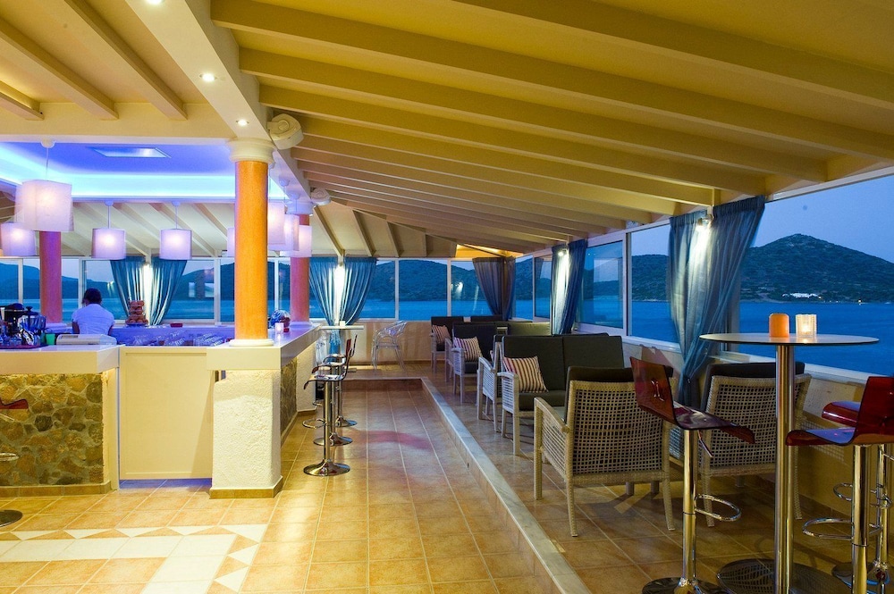 Elounda Akti Olous - Adults only — Restaurant & bars in Elounda