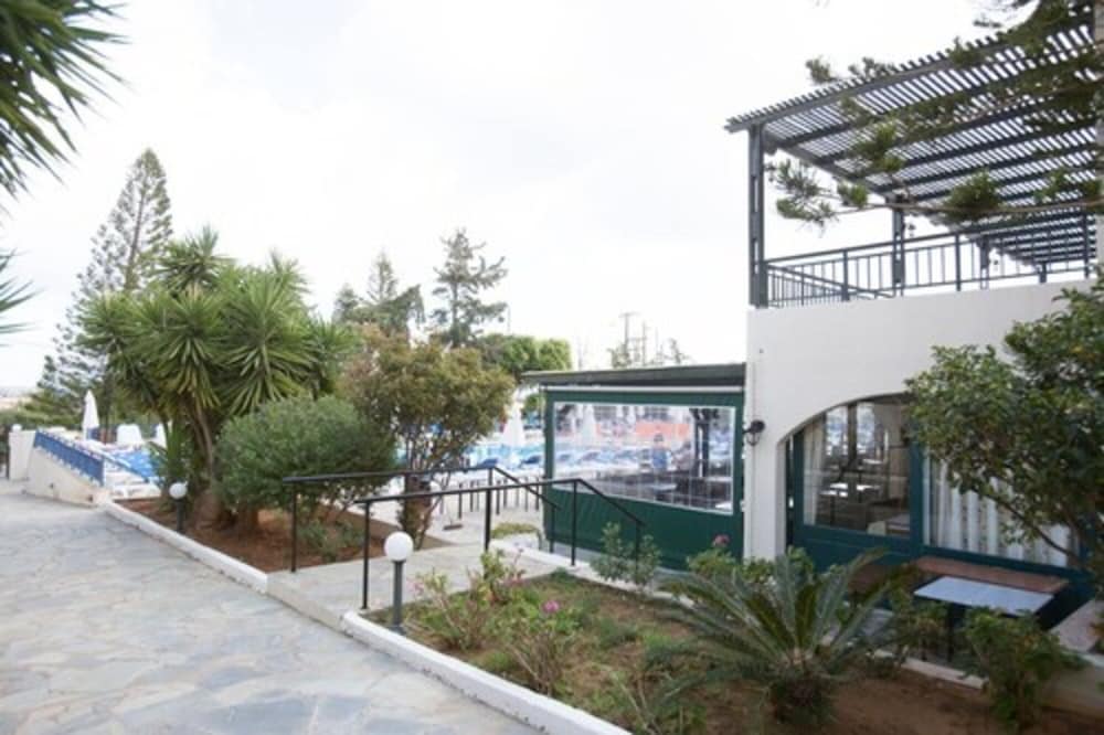 Anastasia Hotel Stalis by GHH — Shared spaces in Stalida