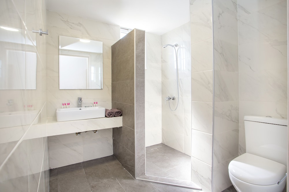 Anika Studios — Hotel rooms in Faliraki, South Aegean