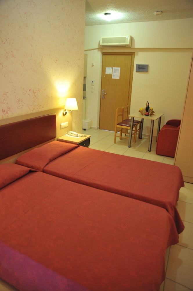 Anseli Hotel — Hotel rooms in Kremasti, South Aegean