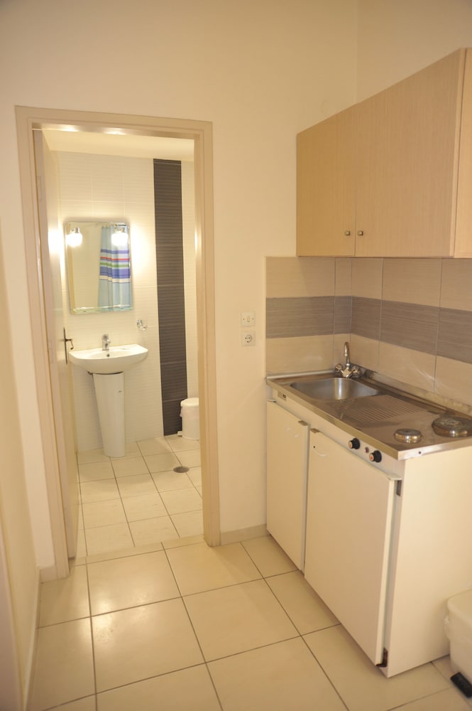 Anseli Hotel — Hotel rooms in Kremasti, South Aegean