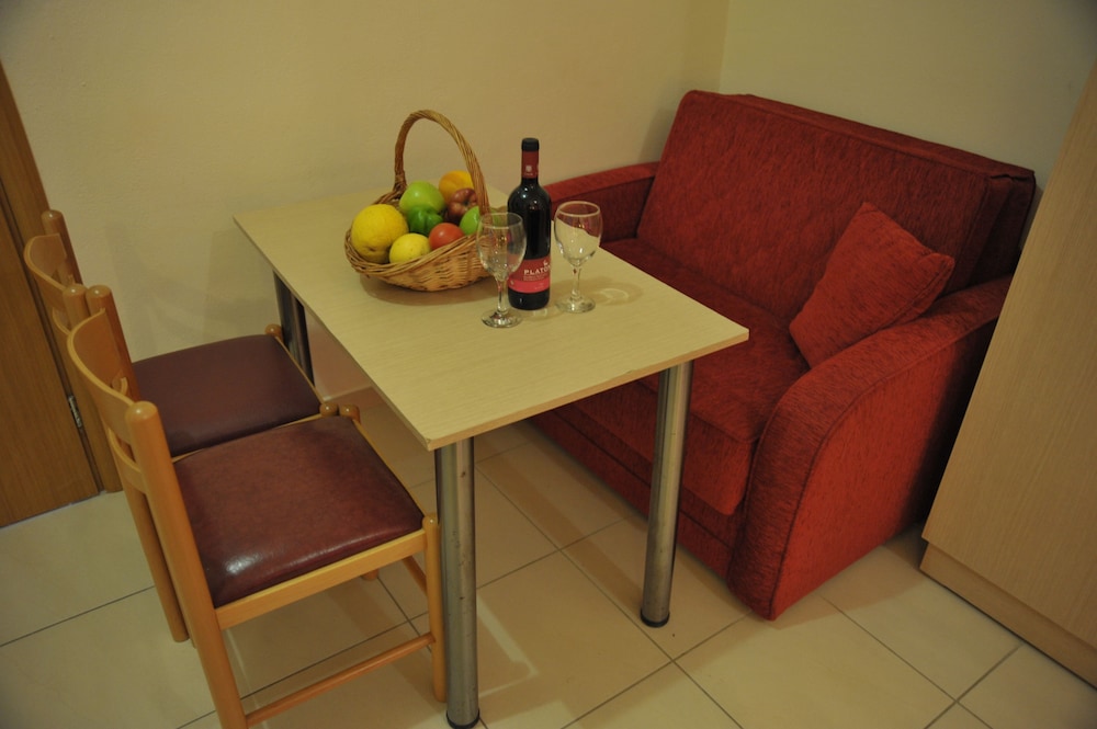Anseli Hotel — Hotel rooms in Kremasti, South Aegean