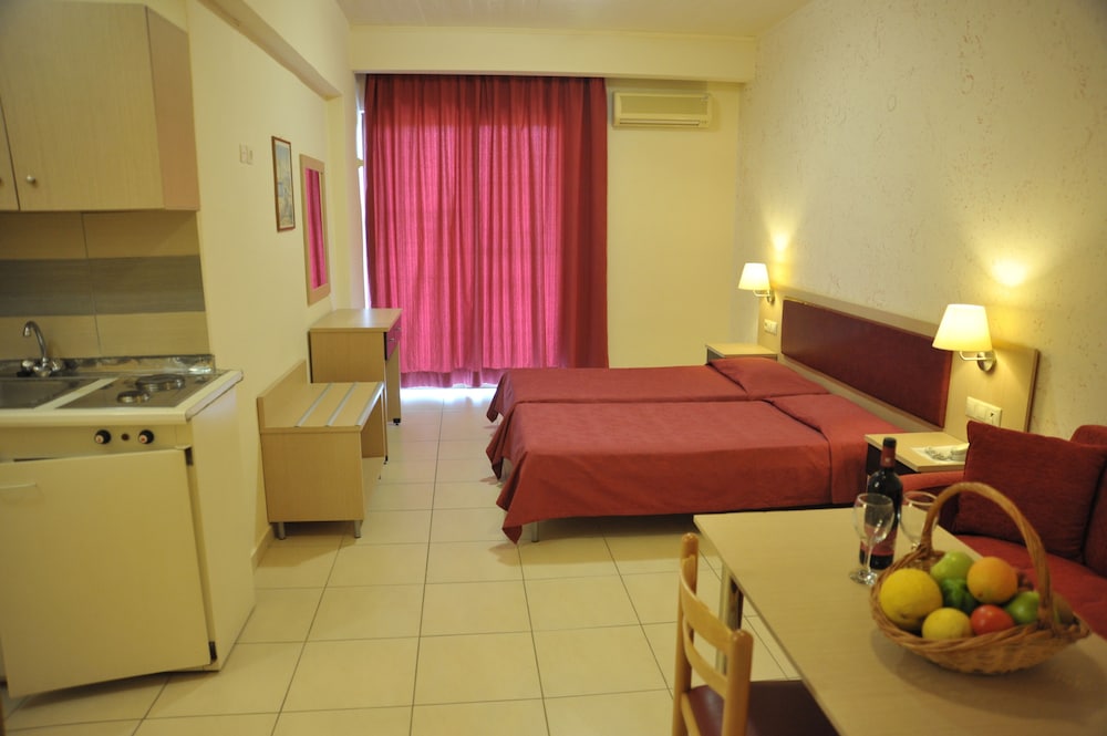 Anseli Hotel — Hotel rooms in Kremasti, South Aegean