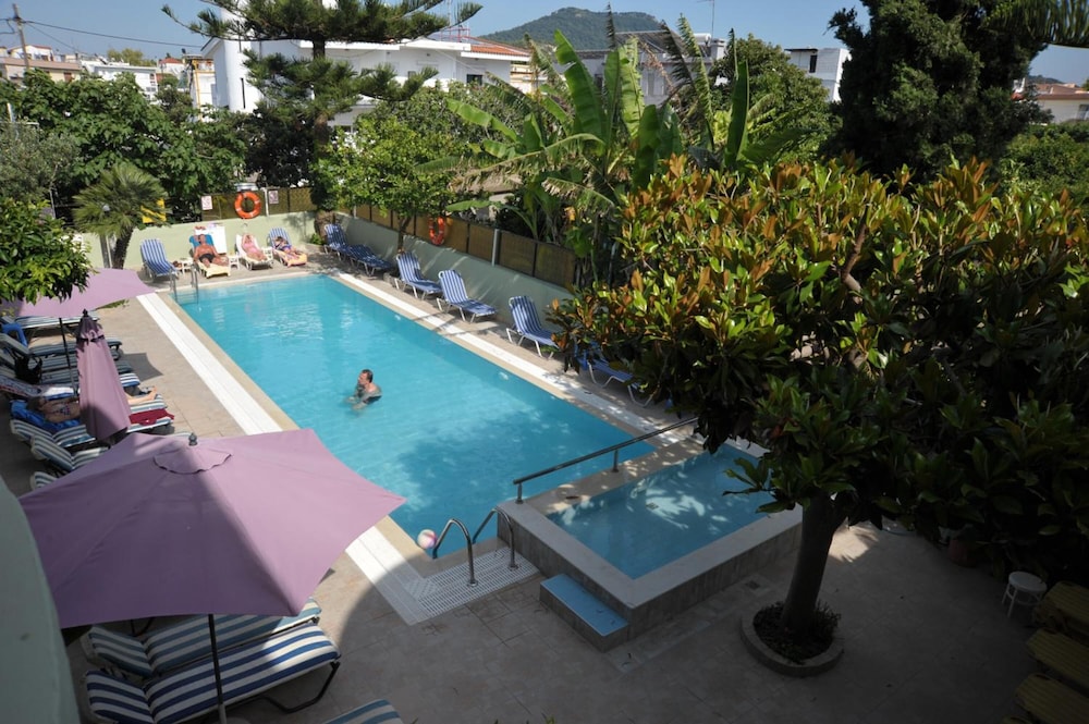 Anseli Hotel — Swimming pool in Kremasti, South Aegean