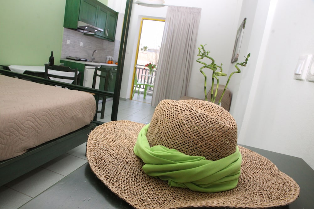 Apollon Hotel Apartments — Hotel rooms in Rethymnon