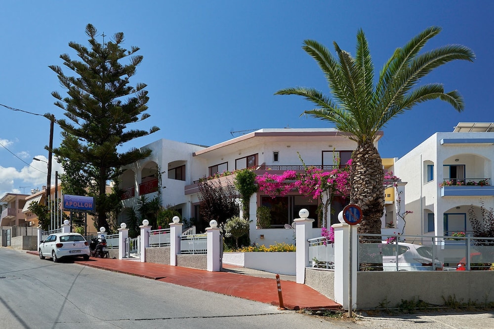 Apollon Hotel Apartments — Hotel building in Rethymnon