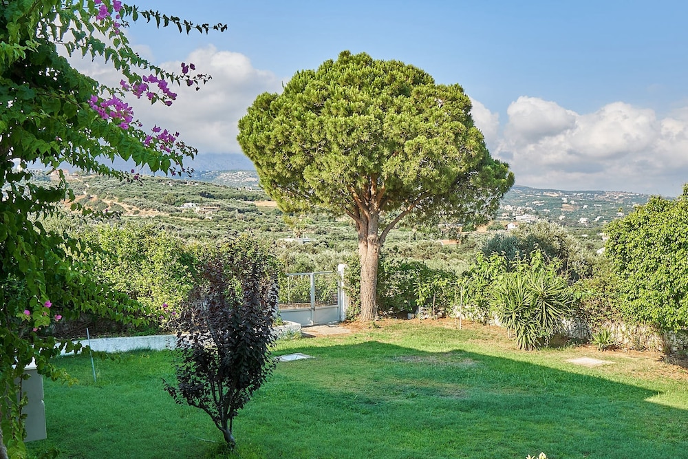 Apollon Hotel Apartments — Attractions in the area in Rethymnon