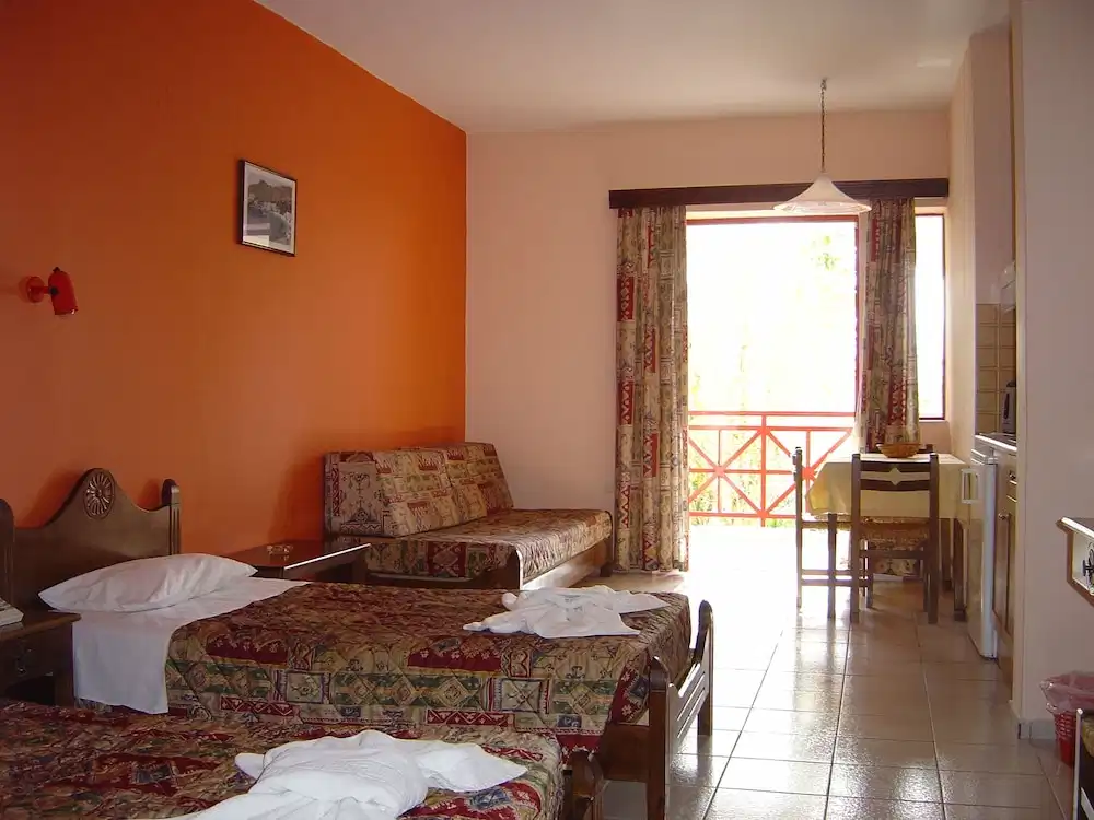 Apollon Hotel Apartments — Hotel rooms in Rethymnon